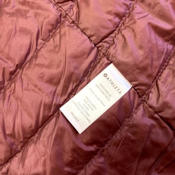 Athleta XS Downkind Vest Burgundy Lightweight Packable Down Puffer Mauve Berry - Picture 7 of 11
